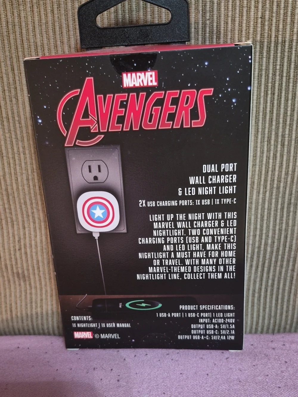 Marvel Avengers Captain America Shield Dual Port Charger - White/Red/Blue